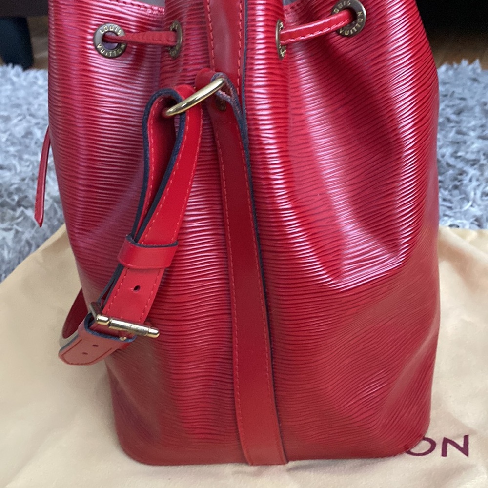 Authentic Louis Vuitton Petit Noe Red - Picture 6 of 16